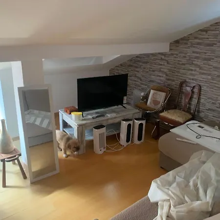 Sleeps4-familyfriendly-balcony アパート
