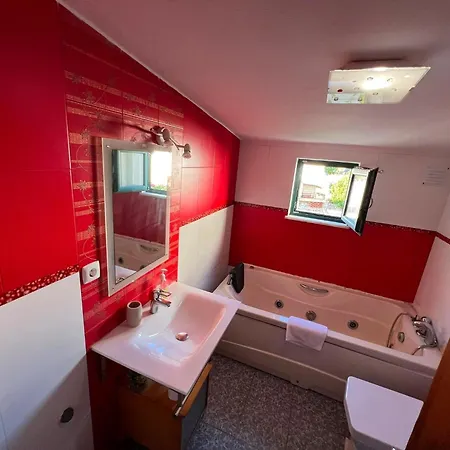 アパート Sleeps4-familyfriendly-balcony *